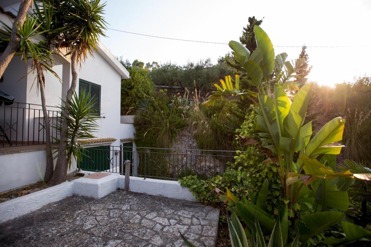 Villa Nadia Con Splendida Vista Mare Castellammare del Golfo Luaran gambar
